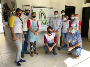 Equipo de voluntariado en la Red de comedores (Valencia, VE)
